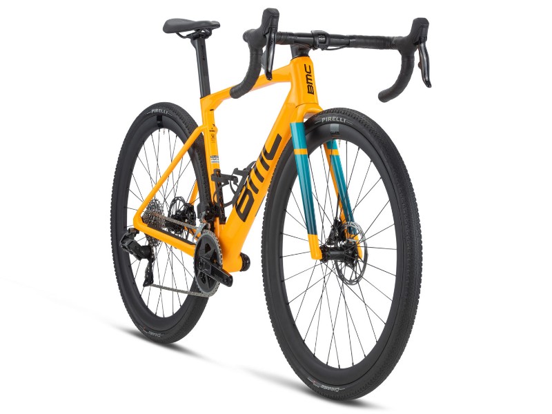 BMC Kaius 01 Three Sram Rival eTap AXS 12V 700 mm